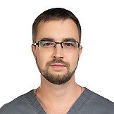 Врач Наумов Максим Андреевич